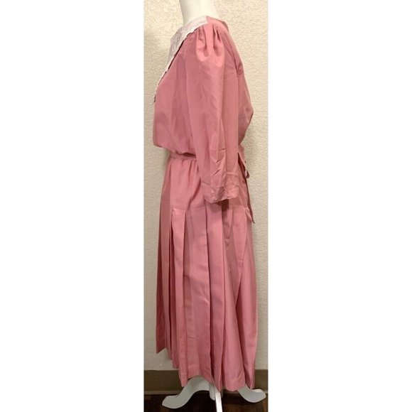 Handmade Vintage 70s/80s Dusty Pink Triangle Lace Bib Pleated Dress - Picture 5 of 7